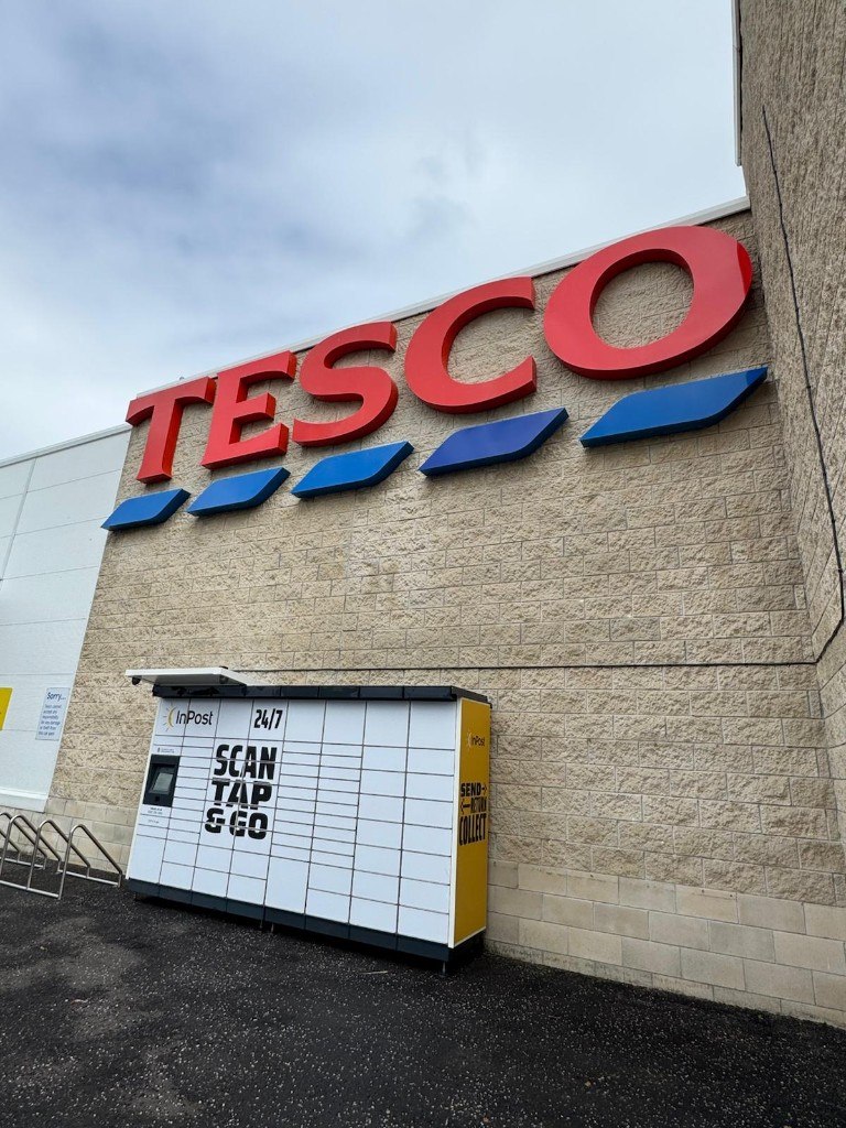Clean Tesco stone facade and signage
